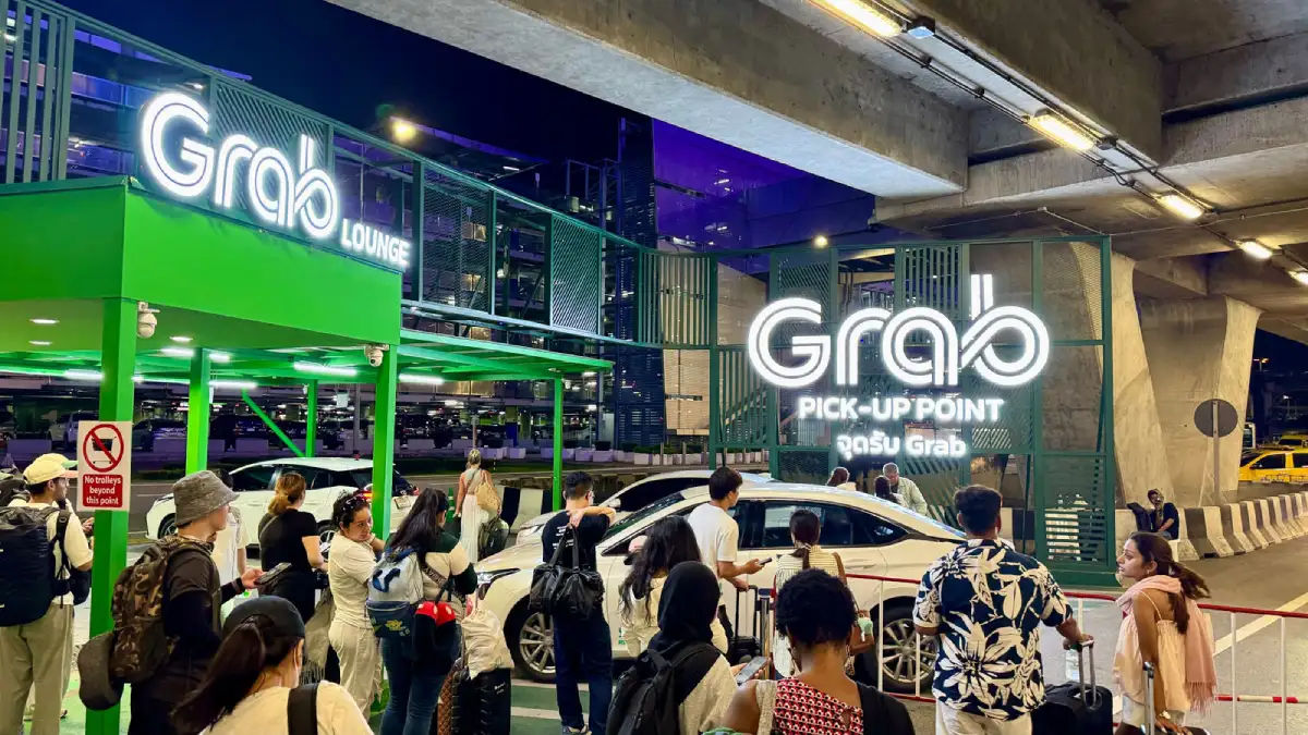 Такси Grab в аэропорту Бангкока